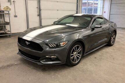Ford Mustang 216.000 km 11.999 &euro; Ostbevern 48346