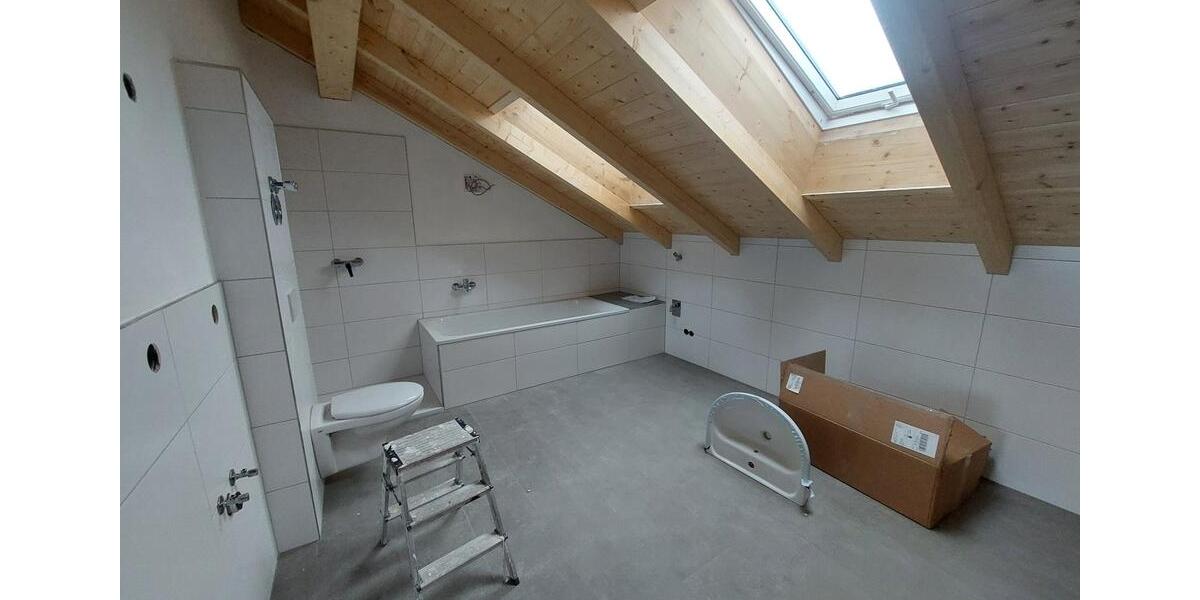 Dachgeschoßwohnung Eichendorf - 2 Zimmer, 98 m&sup2;, 840&euro; | Angebot:26425716