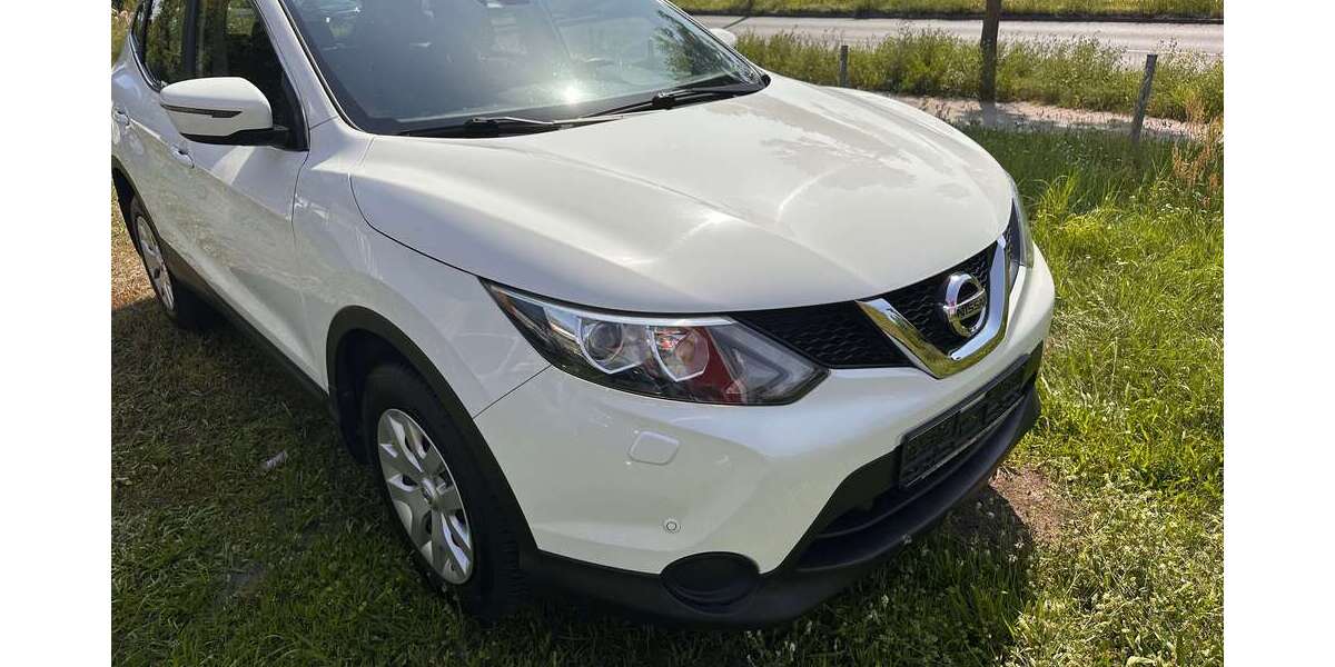 Nissan Qashqai 99.989 km 10.700 &euro; Berlin 13057