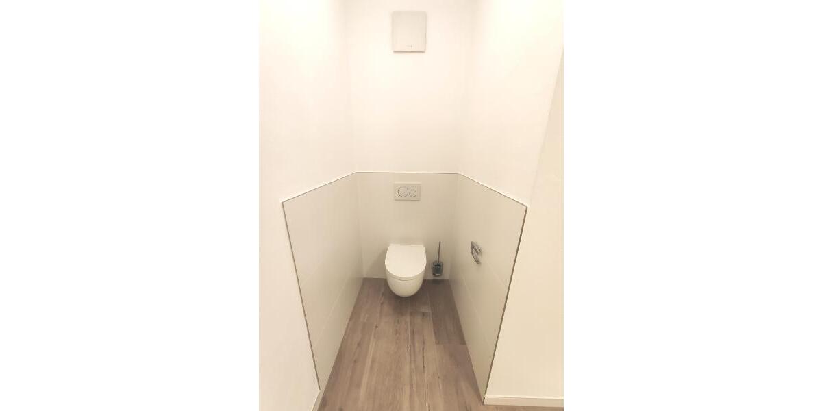 ERSTBEZUG nach Sanierung - Einfamilienhaus mit großer Terrasse und Garage 6 zimmer