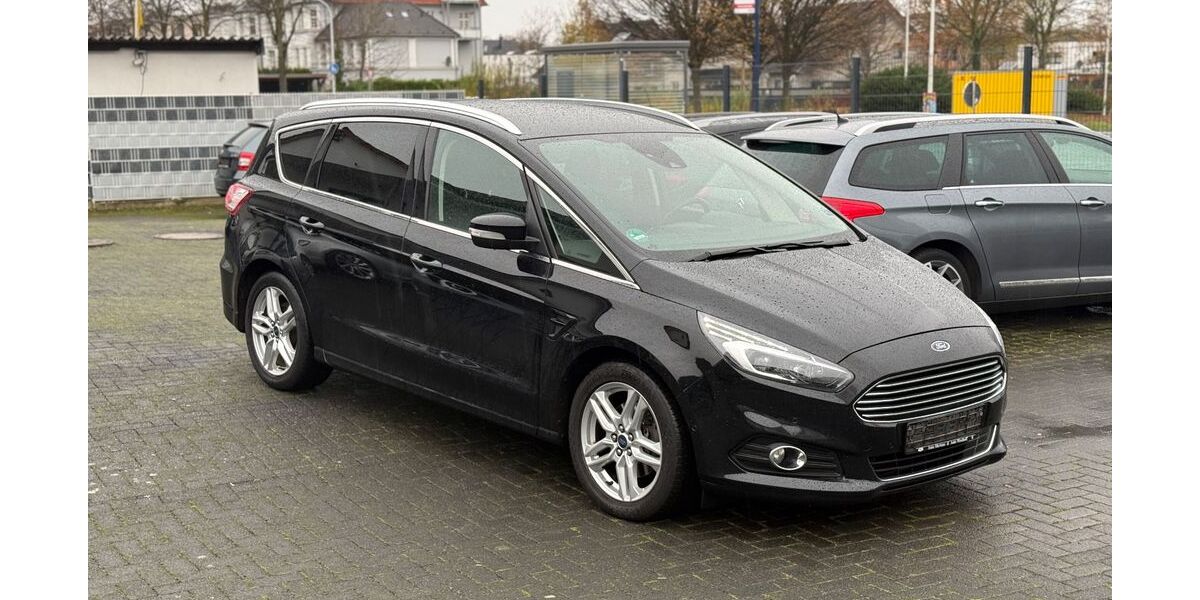 Ford S-Max 227.252 km 9.500 &euro; Werl 59457