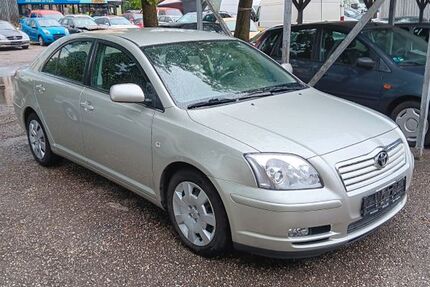 Toyota Avensis 133.000 km 3.950 &euro; München 81243