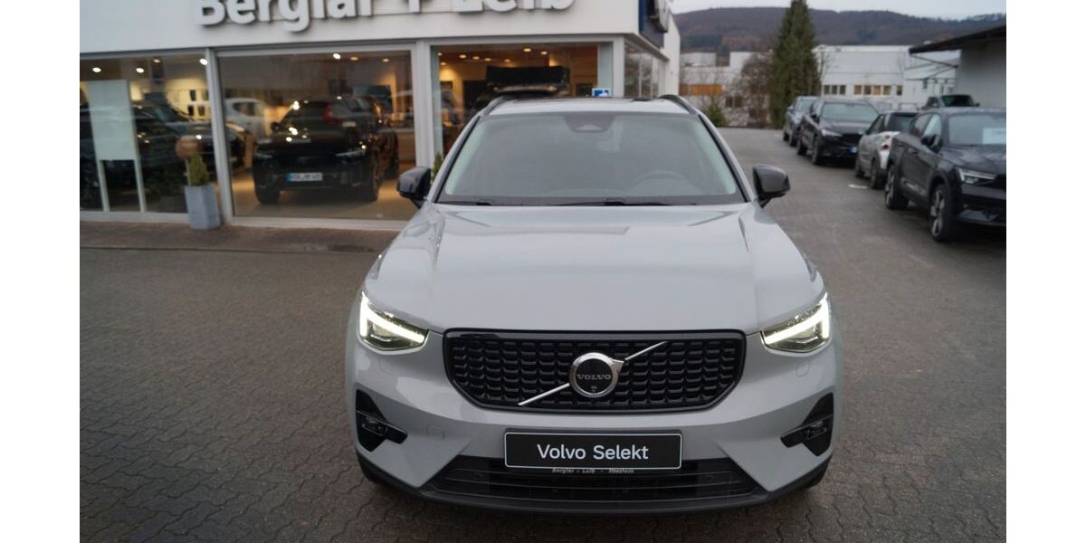 Volvo XC40 24.060 km 38.990 &euro; Meschede 59872