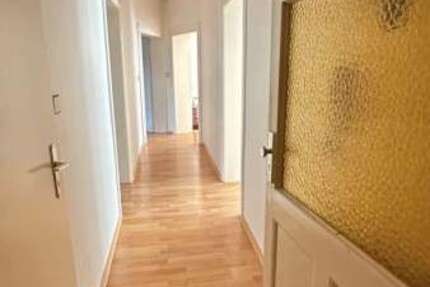 Wohnung Helsa - 3 Zimmer, 90 m&sup2;, 640&euro; | Angebot:27359439
