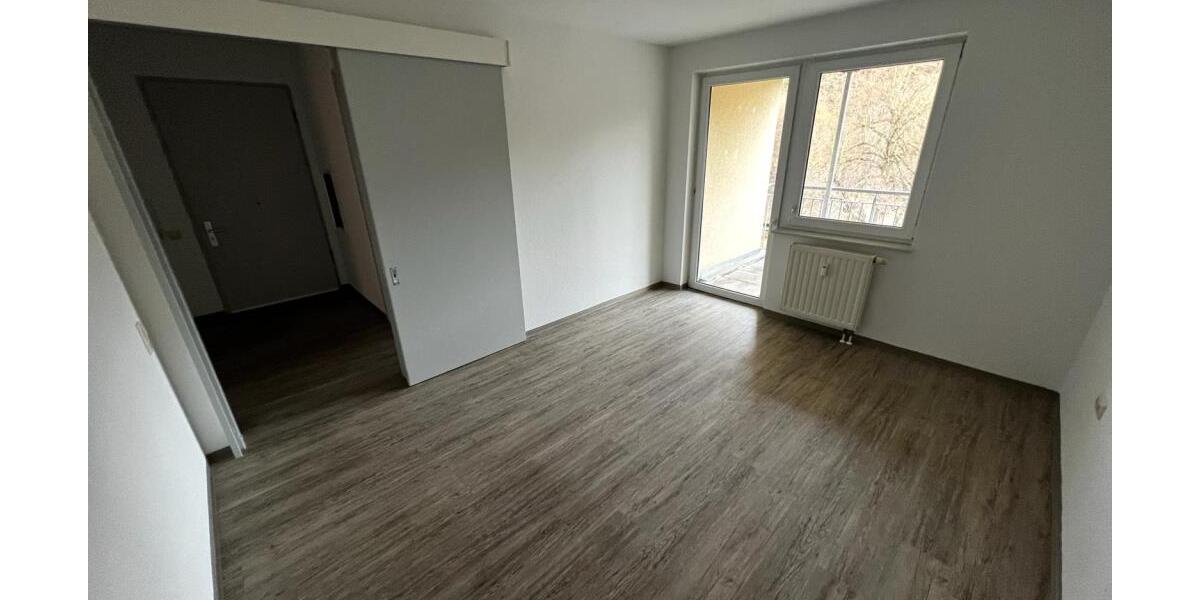 Barrierefreies Wohnen mit Aufzug im Zentrum von Weida! 3-Raum-Wohnung mit Balkon! - Etagenwohnung Weida | Angebot:26375615