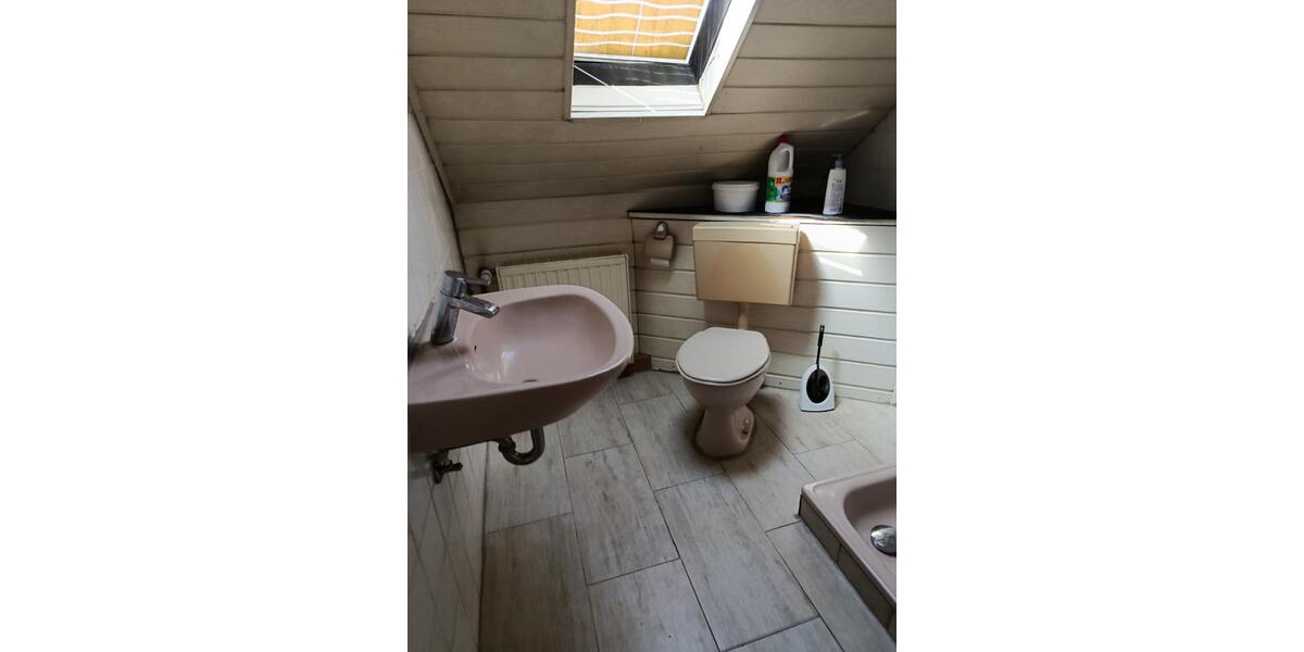 Dachgeschoßwohnung Saarlouis - 4 Zimmer, 65 m&sup2;, 470&euro; | Angebot:26449157