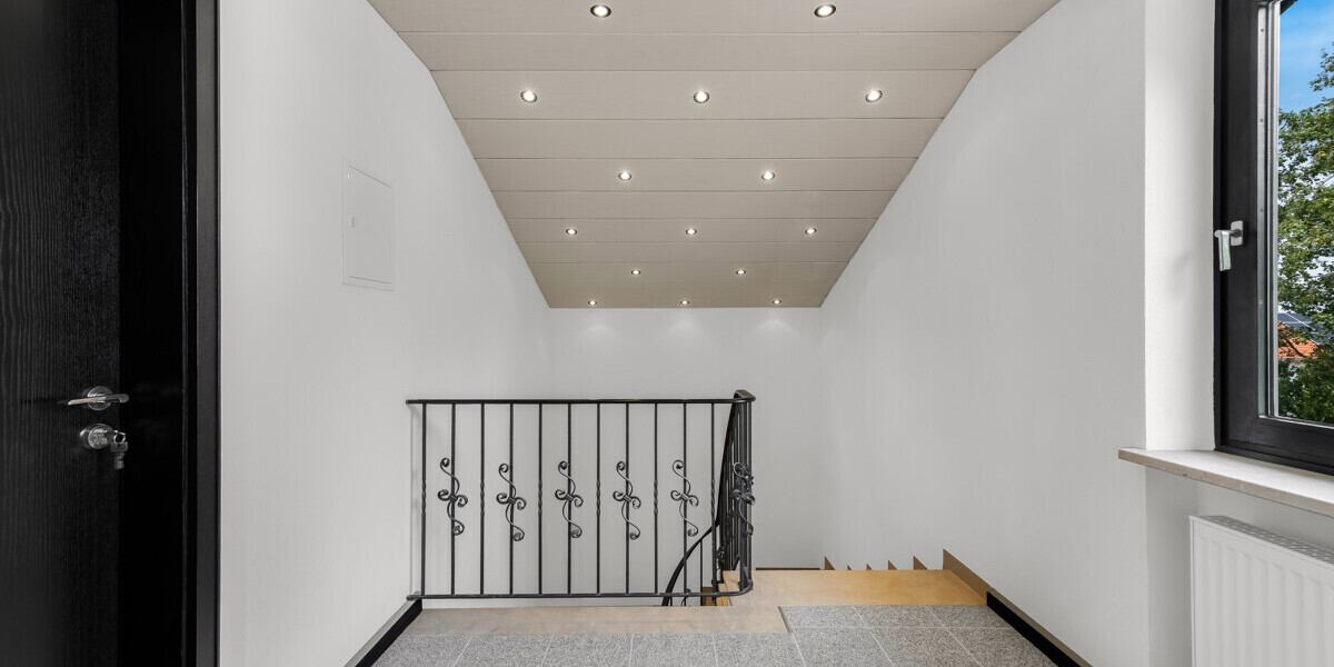 Repräsentatives Mehrgenerationenhaus auf ca. 851 m² Grundstück - Mehrfamilienhaus, Wohnhaus Otterfing | Angebot:27016904