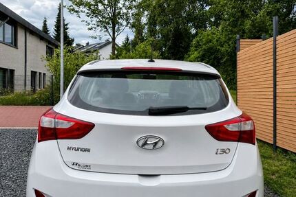 Hyundai i30 240.000 km 3.500 &euro; Arnsberg 59757