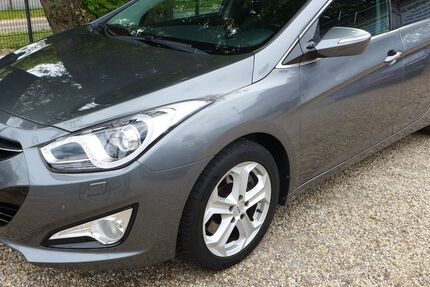Hyundai i40 69.251 km 10.980 &euro; Berlin 13088