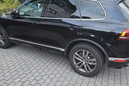 VW Touareg 109.500 km 22.900 &euro; Wiesbaden 65207
