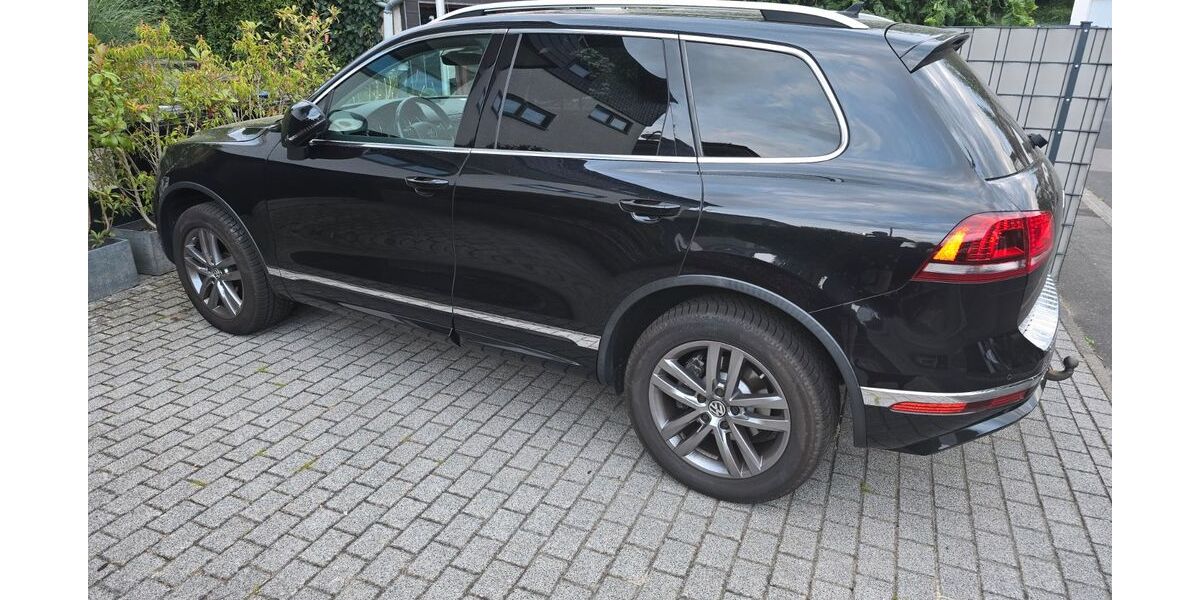 VW Touareg 109.500 km 22.900 &euro; Wiesbaden 65207