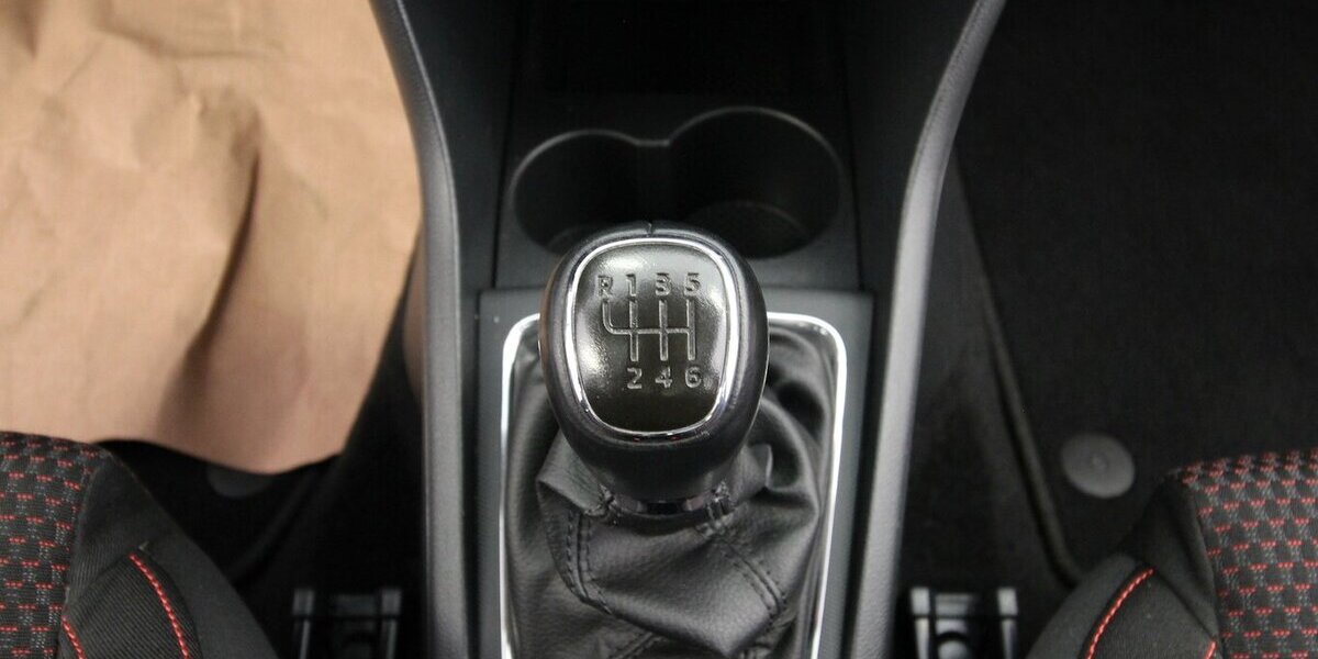 Skoda Rapid 1.2 TSI Spaceback Style Plus XENON+PANO 149.251 km 7.290 &euro; Hagenow 19230
