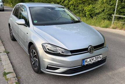 VW Golf 88.828 km 17.900 &euro; München 81379