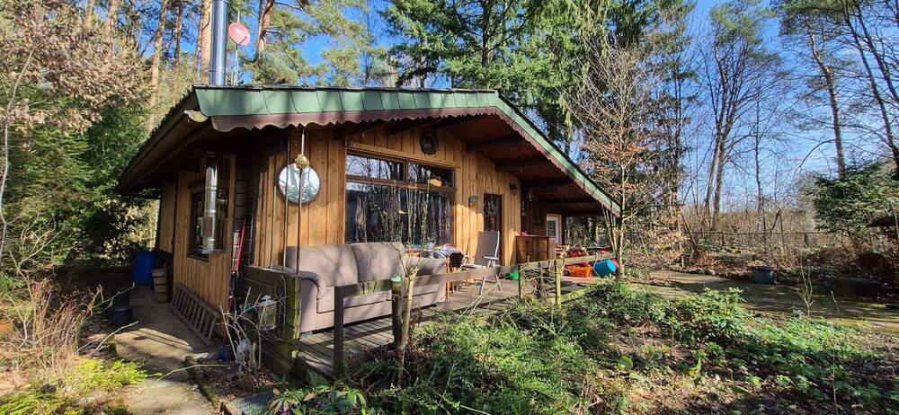 Idyllisches Blockhaus in gefühlter Alleinlage auf großem Grundstück - Bungalow Hitzacker Harlingen | Angebot:24917759