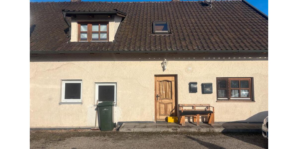 Etagenwohnung Essenbach - 5 Zimmer, 130 m&sup2;, 22&euro; | Angebot:25340172