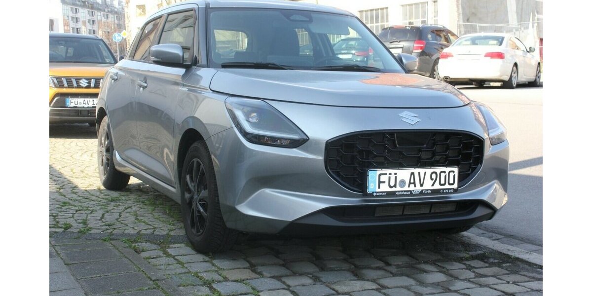 Suzuki Swift 1.2 Dualjet Hybrid 61 kW Comfort+ 14.500 km 18.990 &euro; Fürth 90763