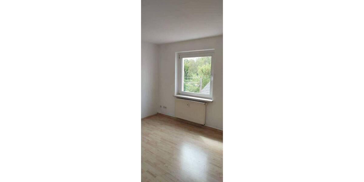 Etagenwohnung Halle (Saale) Ammendorf-Beesen - 2 Zimmer, 45 m&sup2;, 270&euro; | Angebot:26891787