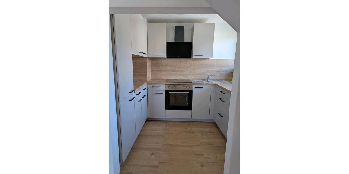Dachgeschoßwohnung Hengersberg - 3 Zimmer, 75 m&sup2;, 600&euro; | Angebot:26416505