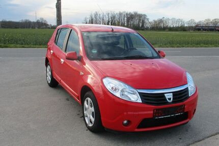Dacia Sandero 154.000 km 1.950 &euro; Barsinghausen 30890