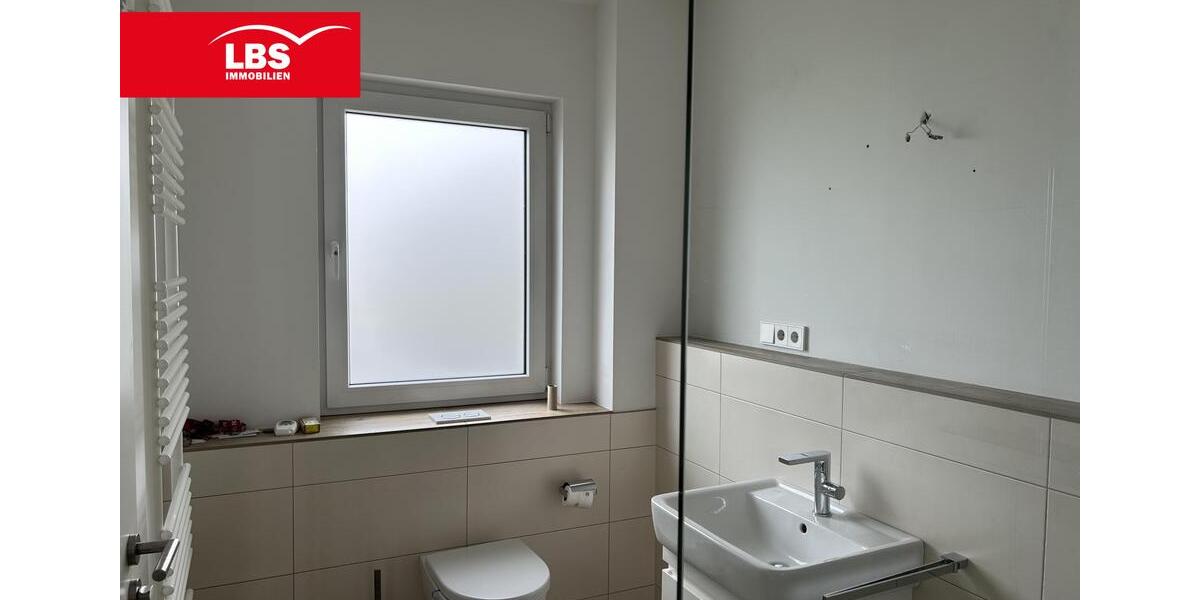 Dachgeschoßwohnung Viersen Hülsdonk - 2 Zimmer, 68 m&sup2;, 950&euro; | Angebot:24181851