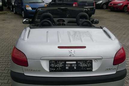 Peugeot 206 129.890 km 2.499 &euro; Bruchsal 76646