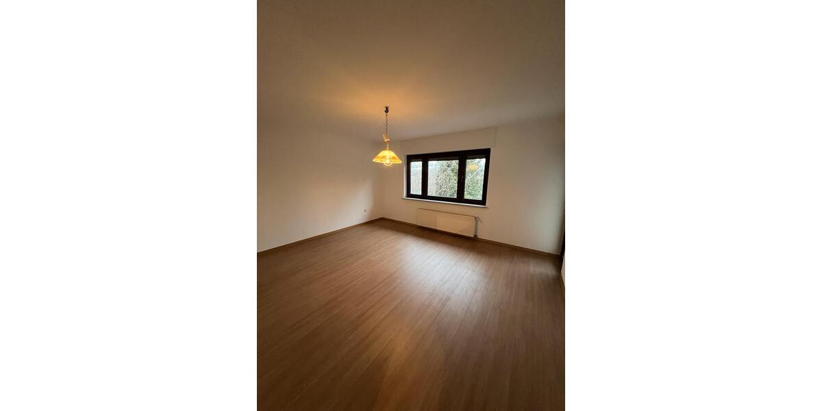 Einfamilienhaus Heusweiler - 5 Zimmer, 130 m&sup2;, 1.190&euro; | Angebot:25803317