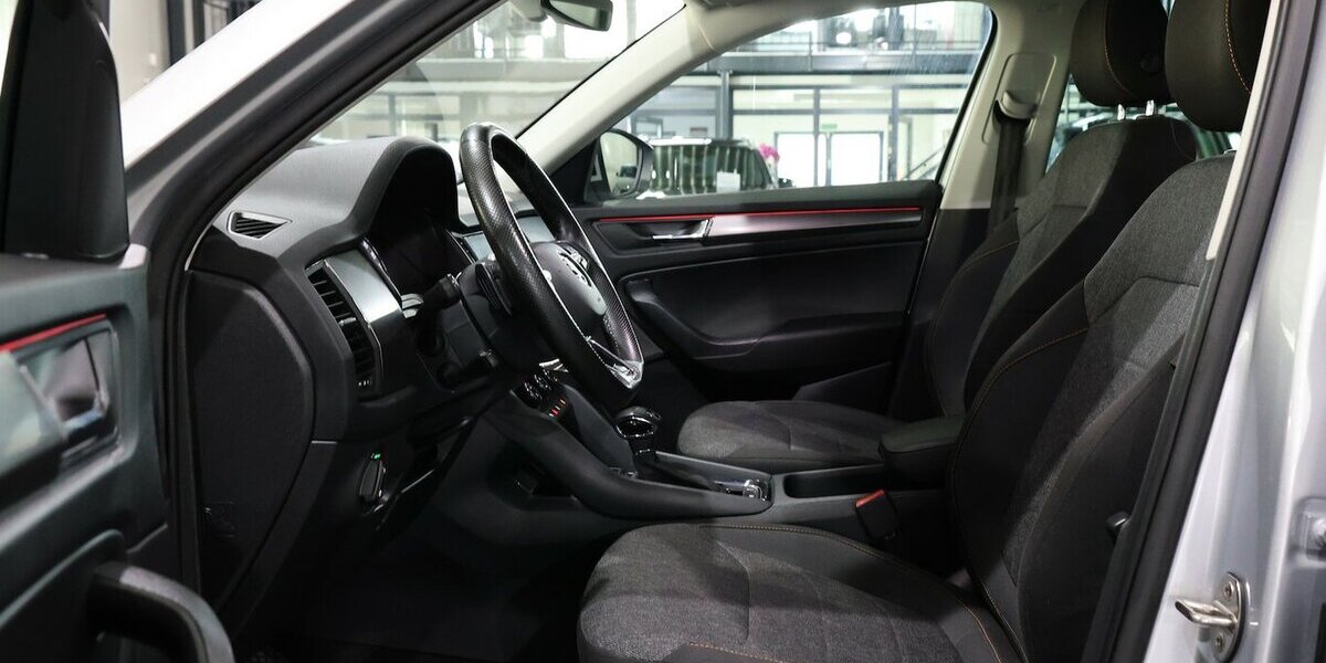Skoda Kodiaq 1.5 TSI DSG CLEVER / LED / 1.HAND / NAVI+ 128.000 km 21.991 &euro; Hamm 59077