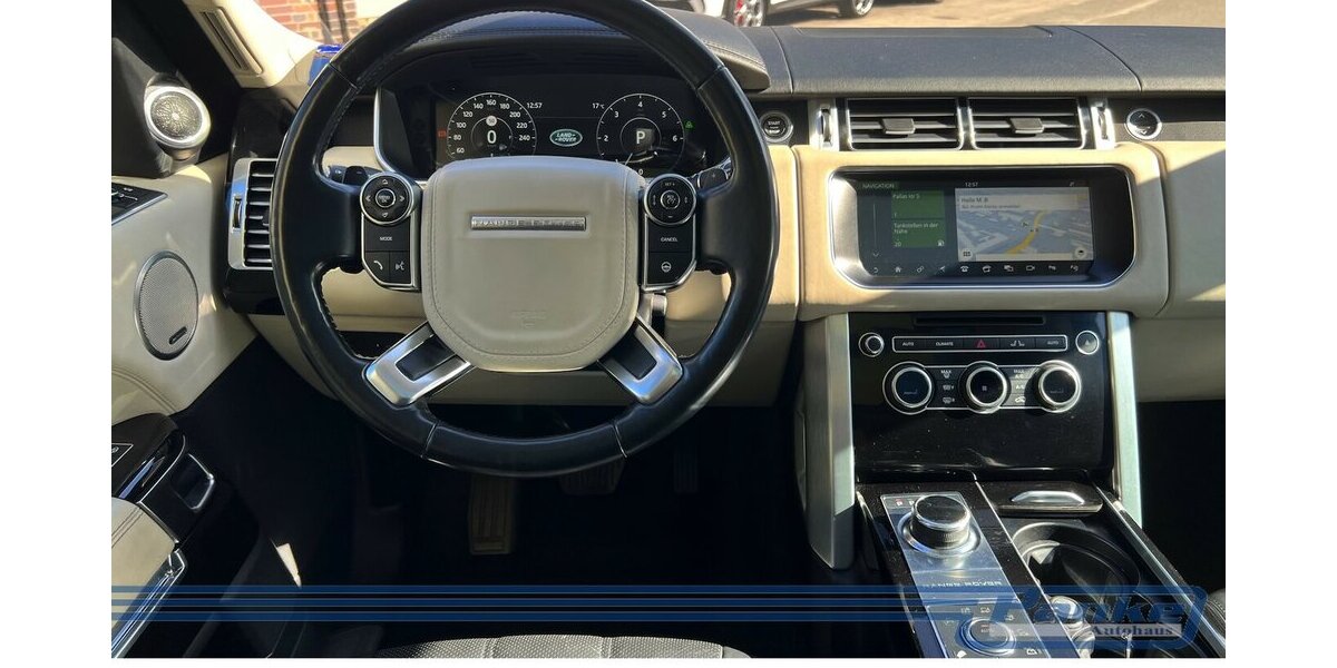 Land Rover Range Rover Vogue 4.4*Pano*LuftF*AHK*SoftC*ACC* 191.145 km 27.990 &euro; Berlin 13187