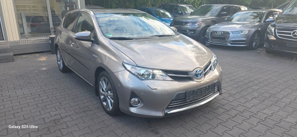 Toyota Auris 59.985 km 11.499 &euro; Berlin 13581