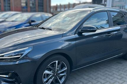 Hyundai i30 19.900 km 18.950 &euro; Berlin-Spandau 13585