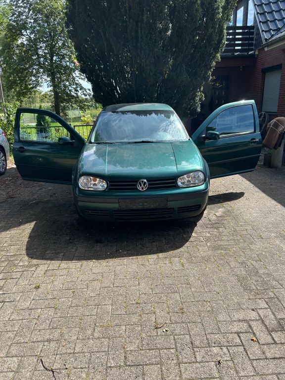 VW Golf 275.438 km 600 € Ebersdorf 27432