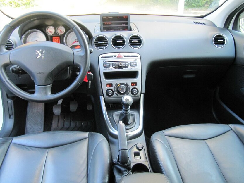 Peugeot 308 Platinum+ Klma+Insp+ TÜV + NEU + 230.447 km 3.435 € Schwalbach/Taunus 65824