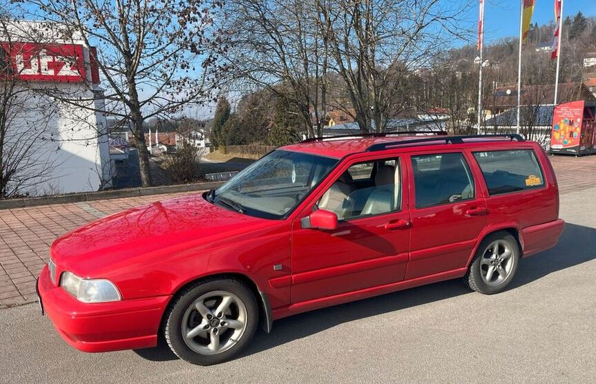 V70