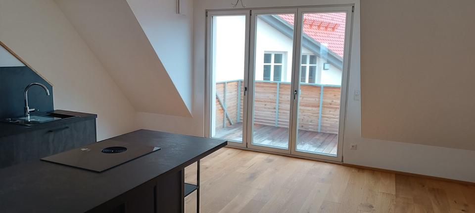 Maisonettenwohnung Oettingen in Bayern - 2.5 Zimmer, 89 m&sup2;, 1.100&euro; | Angebot:24877172