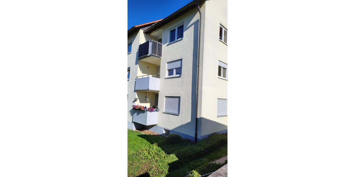 Familienfreundliche 3-Zimmer-Wohnung mit Stellplatz 3 zimmer