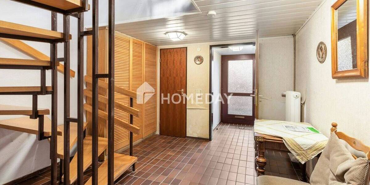 Großzügiges Reihenendhaus mit Südbalkon, Terrasse & Garage in ruhiger Lage 7 zimmer