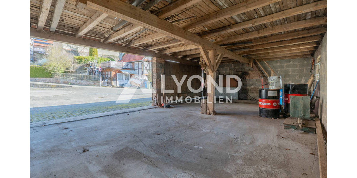 Bauernhaus, Landhaus Bad Arolsen / Schmillinghausen Schmillinghausen - 9 Zimmer, 220 m&sup2;, 159.000&euro; | Angebot:25773073