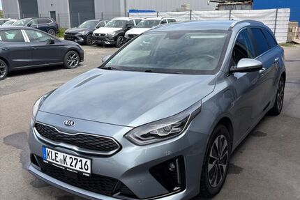 Kia ceed Sportswagon 113.000 km 15.950 &euro; Bedburg-Hau 47551