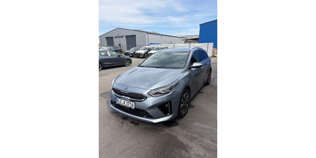 Kia ceed Sportswagon 113.000 km 15.950 &euro; Bedburg-Hau 47551