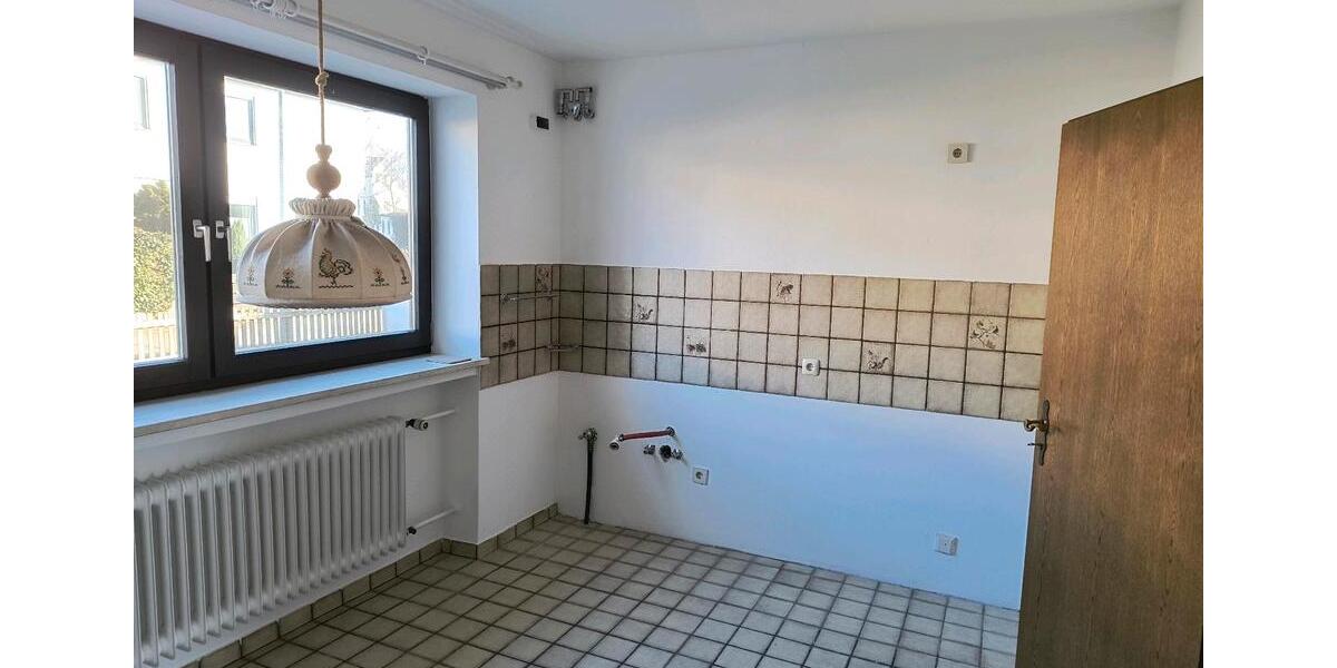 Doppelhaushälfte Straubing - 5 Zimmer, 160 m&sup2;, 1.350&euro; | Angebot:26163412