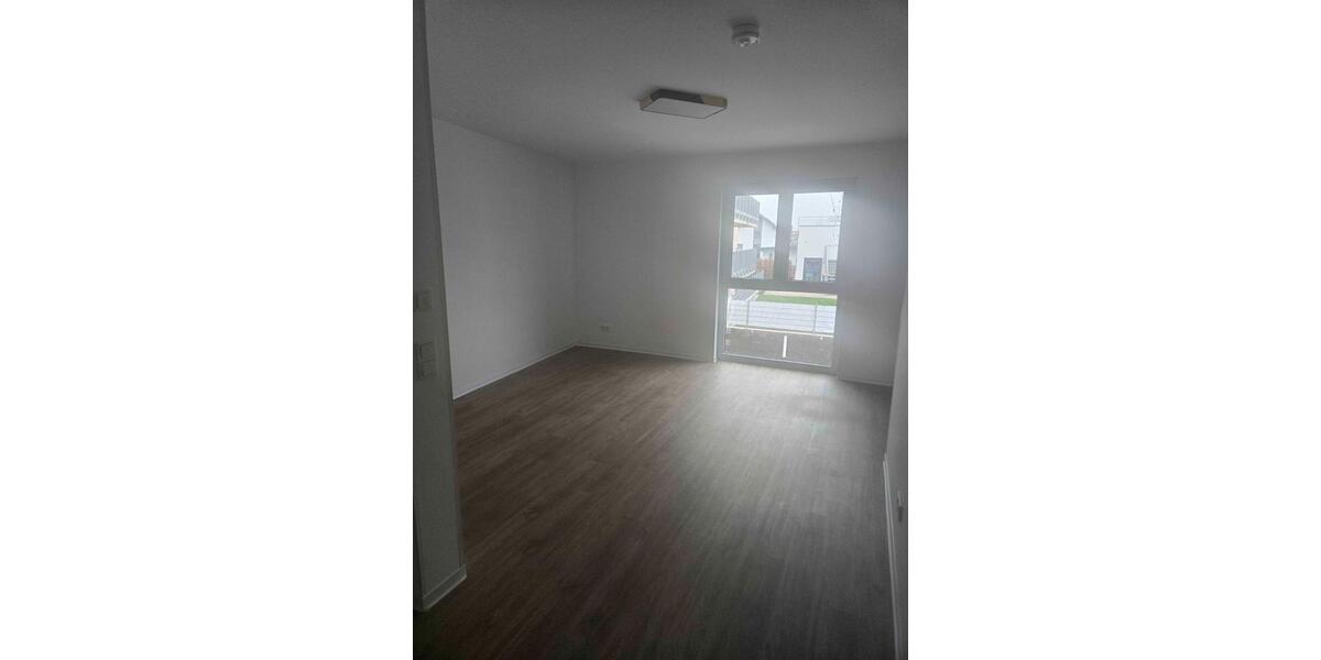 Etagenwohnung Osthofen - 2 Zimmer, 86 m&sup2;, 1.000&euro; | Angebot:24599148