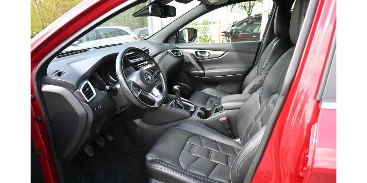 Nissan Qashqai 1.6*Tekna+*Leder Navi Pano LED 1Hd 120Kw 108.000 km 15.700 &euro; Seevetal - Hittfeld 21218