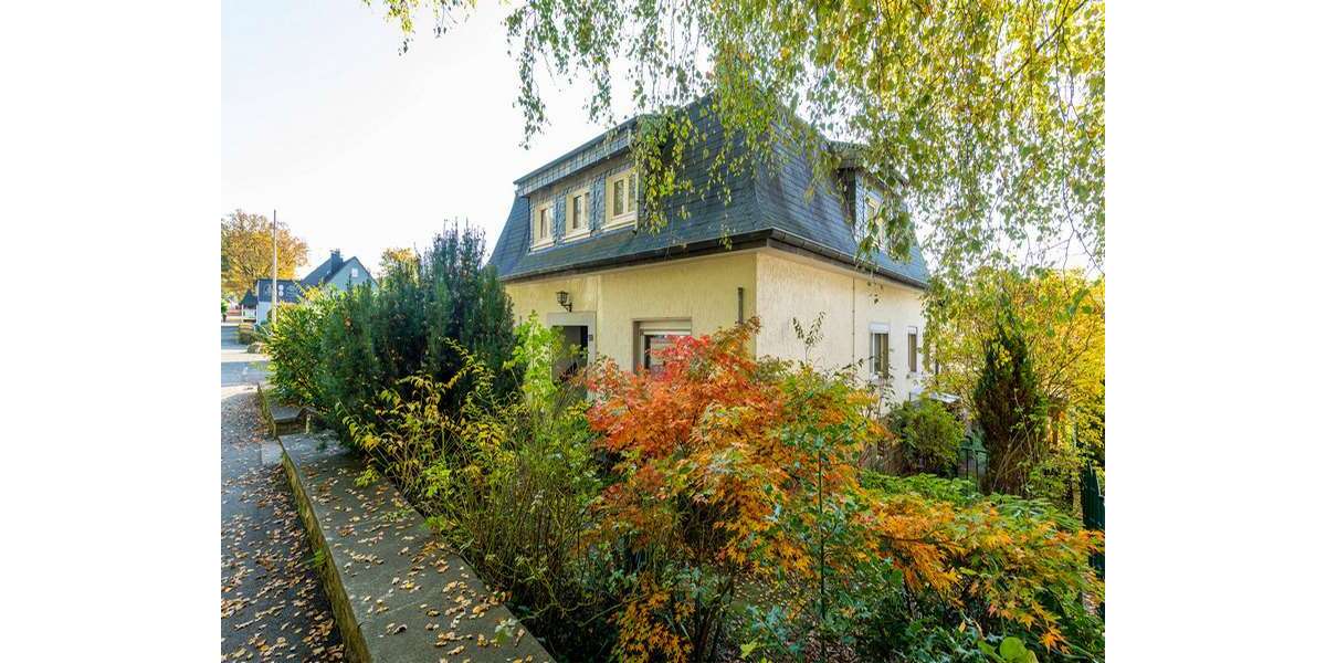 Einfamilienhaus Bergneustadt - 9 Zimmer, 234 m&sup2;, 385.000&euro; | Angebot:26913531