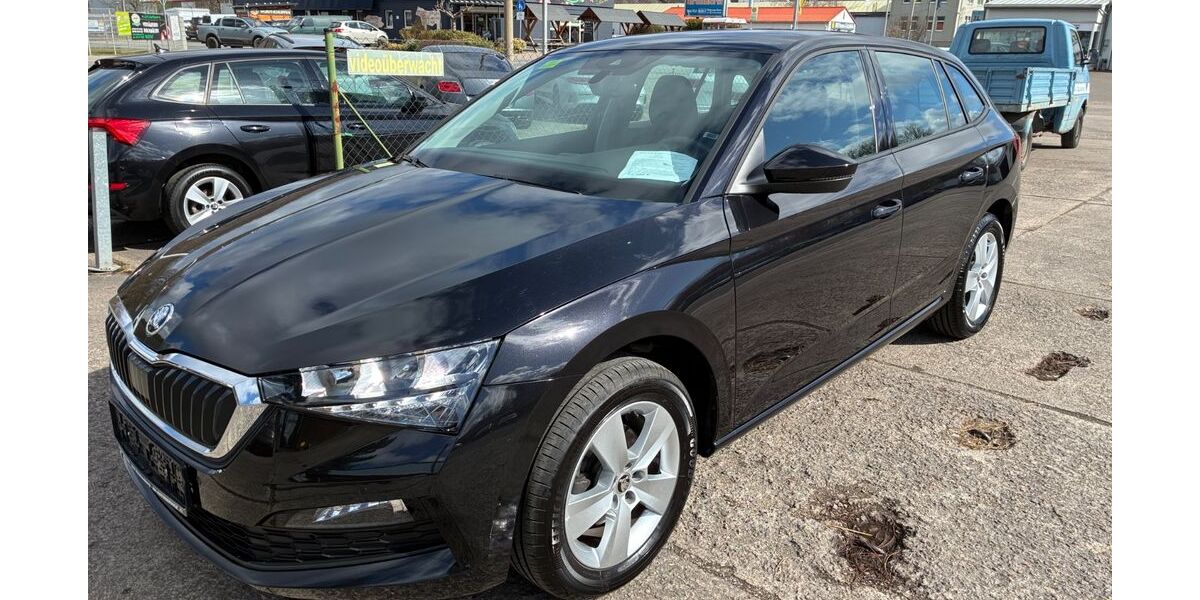 Skoda Scala 27.000 km 17.490 &euro; Bad Blankenburg 07422