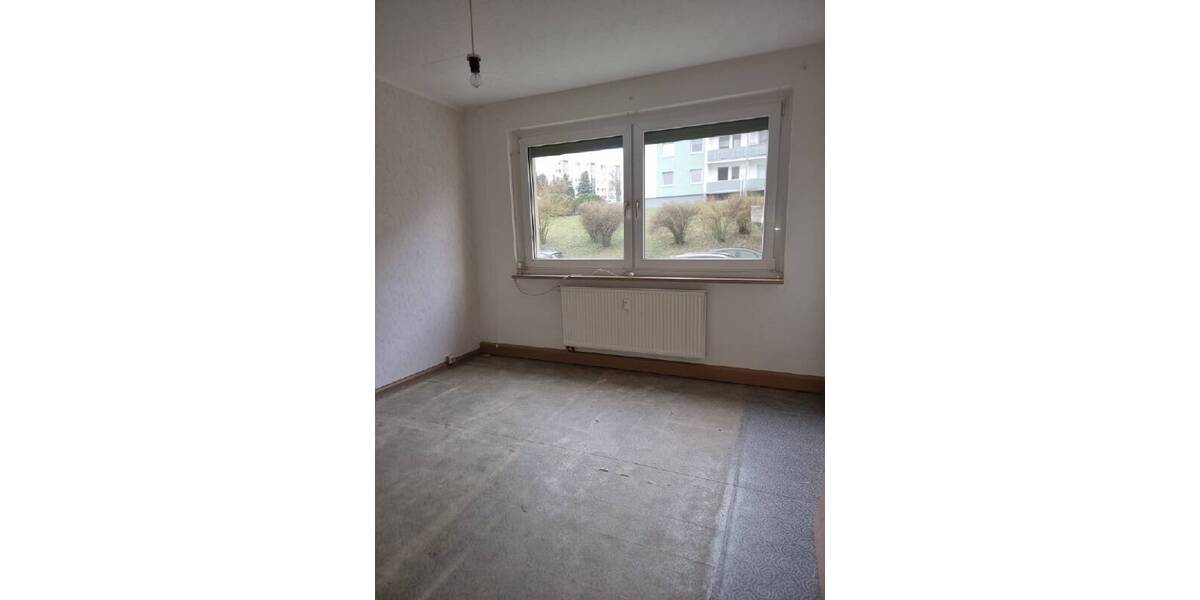 Etagenwohnung Crimmitschau - 3 Zimmer, 69 m&sup2;, 27.000&euro; | Angebot:26081046