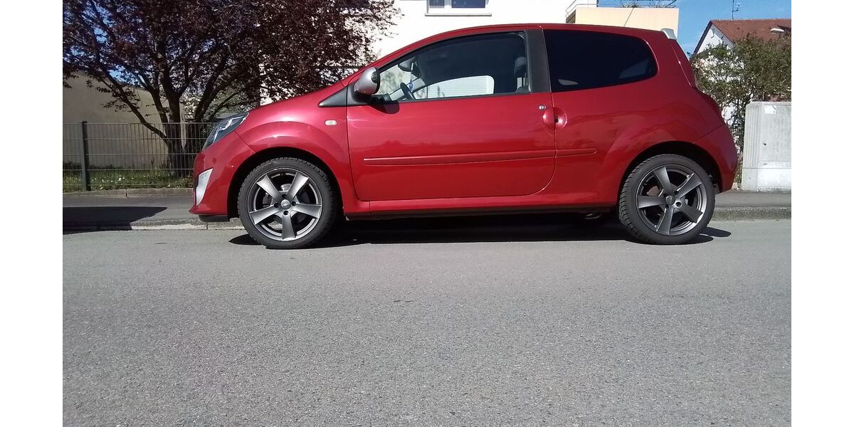 Renault Twingo 131.000 km 3.900 &euro; stuttgart 70567