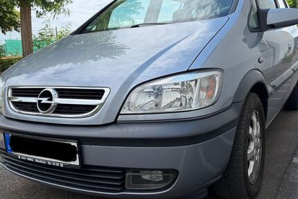Opel Zafira 206.000 km 2.200 &euro; Lahr 77933