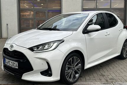 Toyota Yaris 1.109 km 33.210 € Berlin 13403