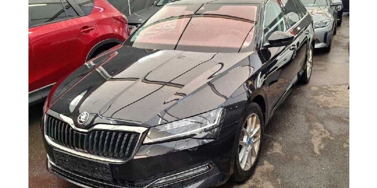 Skoda Superb 97.000 km 25.450 &euro; Bebra 36179