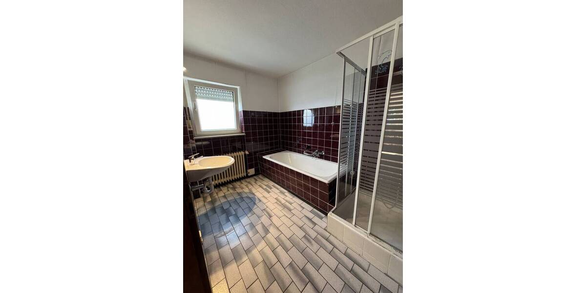 Mehrfamilienhaus, Wohnhaus Lauda-Königshofen Königshofen - 7 Zimmer, 219 m&sup2;, 299.500&euro; | Angebot:26161485